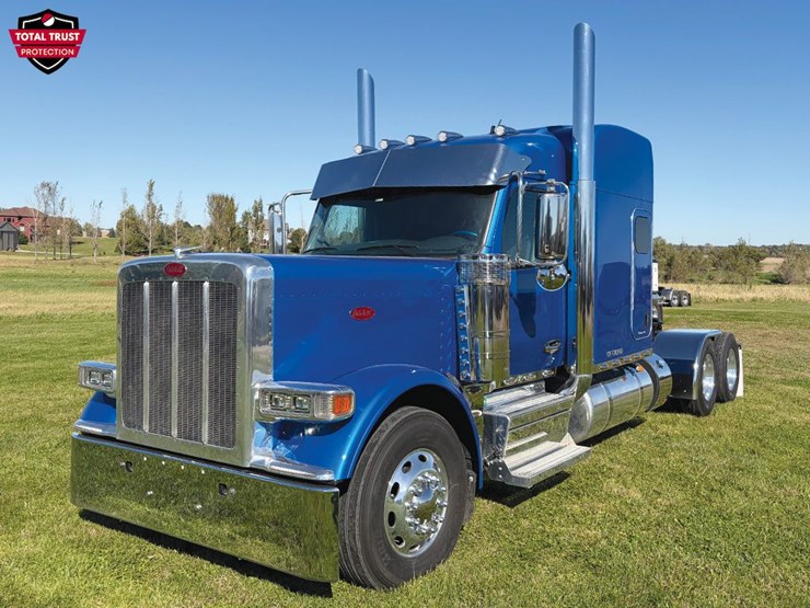 2027-peterbilt-589-image-1