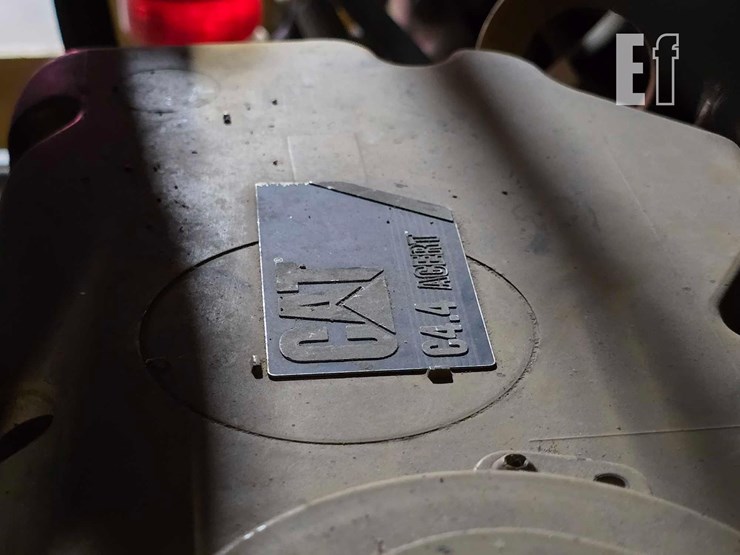 2009-caterpillar-cb64-image-26