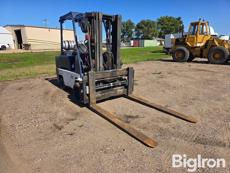 nissan-120lp-g96-forklift-image-3