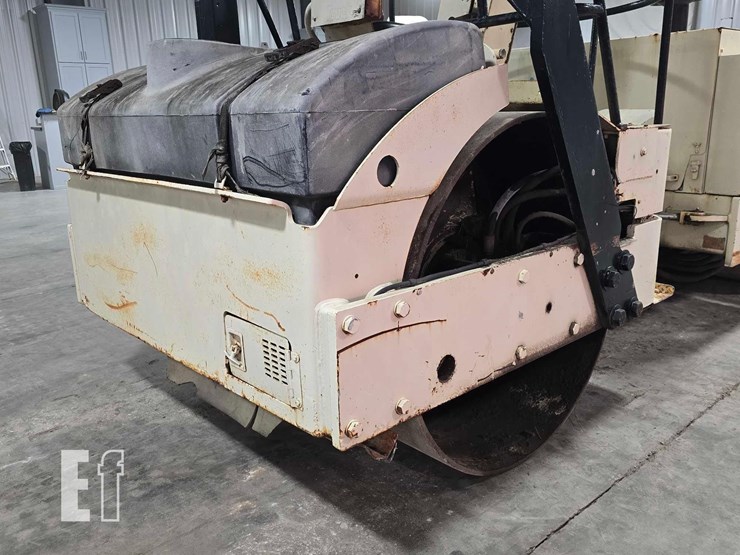 ingersoll-rand-tandem-vibratory-asphalt-compactor-3613-image-15