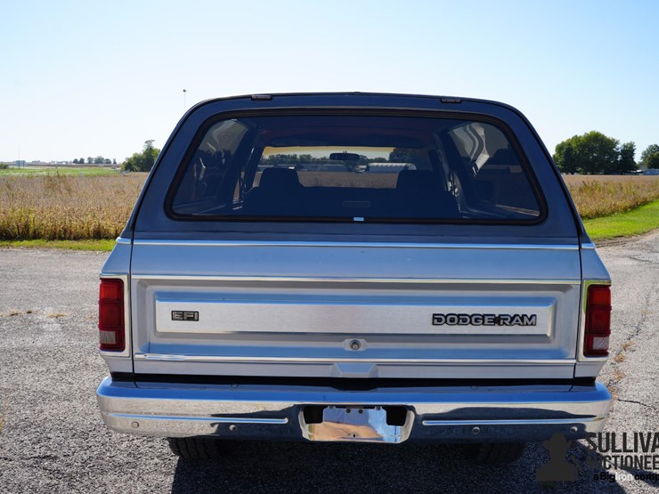1989-dodge-ram-charger-4x4-image-6