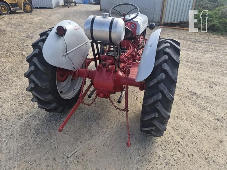 ford-8n-image-6
