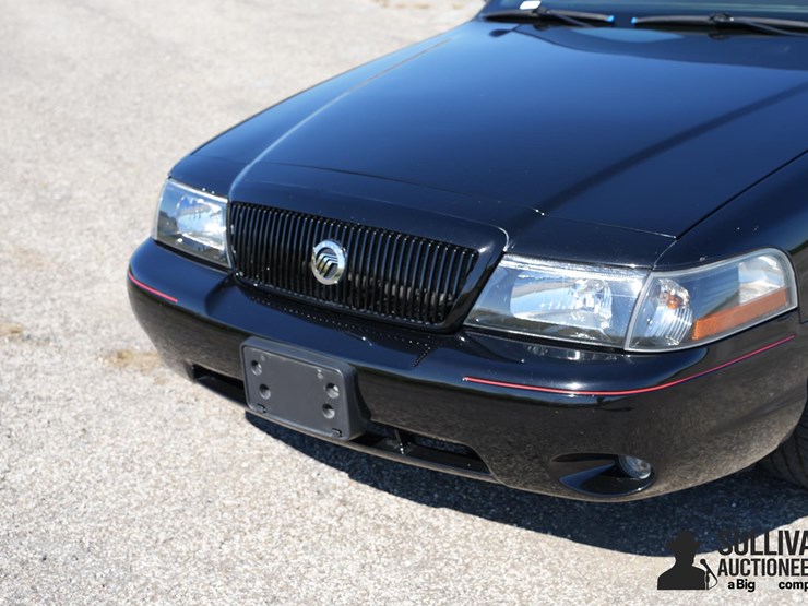 run-#70---2003-mercury-marauder-4-door-image-9