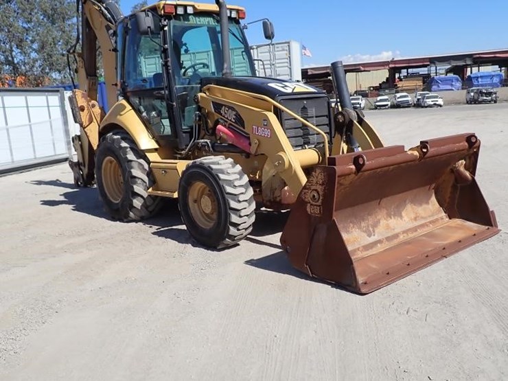 caterpillar-450e-image-2