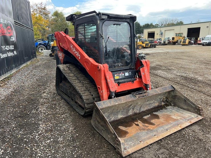2022-kubota-svl97-2-skid-steer-loader-image-8