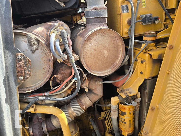 2017-caterpillar-d7e-image-39