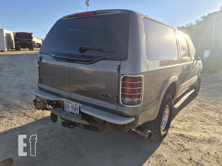 2003-ford-excursion-eddie-bauer-image-7