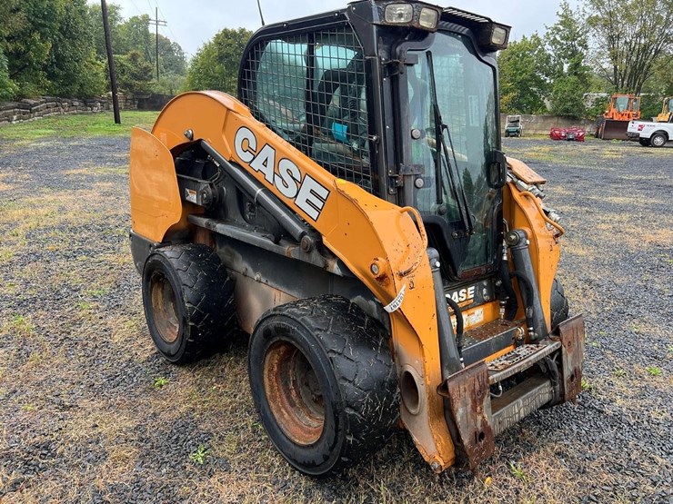2019-case-sv280-skid-steer-loader-image-8