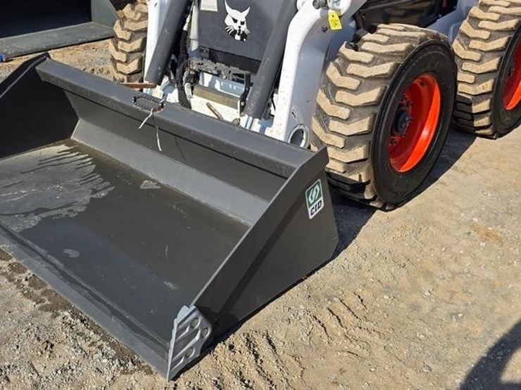 2020-bobcat-s76-image-32