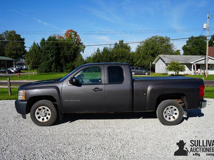 run-#6---2011-chevrolet-silverado-extended-cab-2wd-pickup-image-8