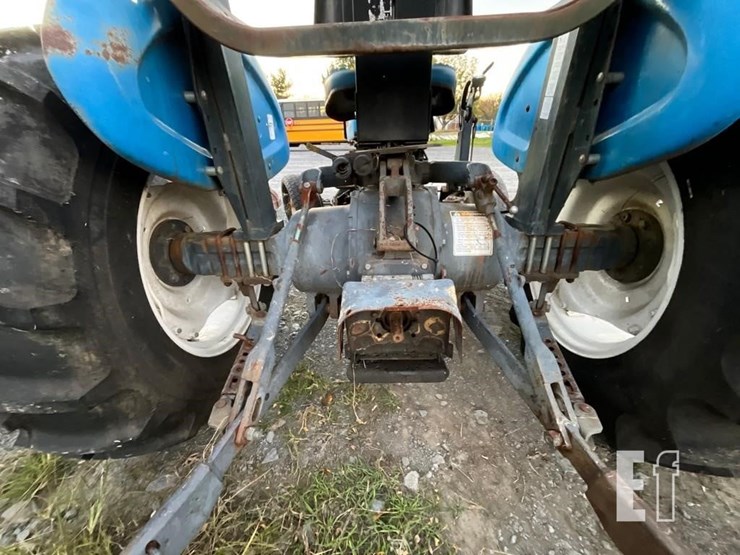 new-holland-3930-image-13
