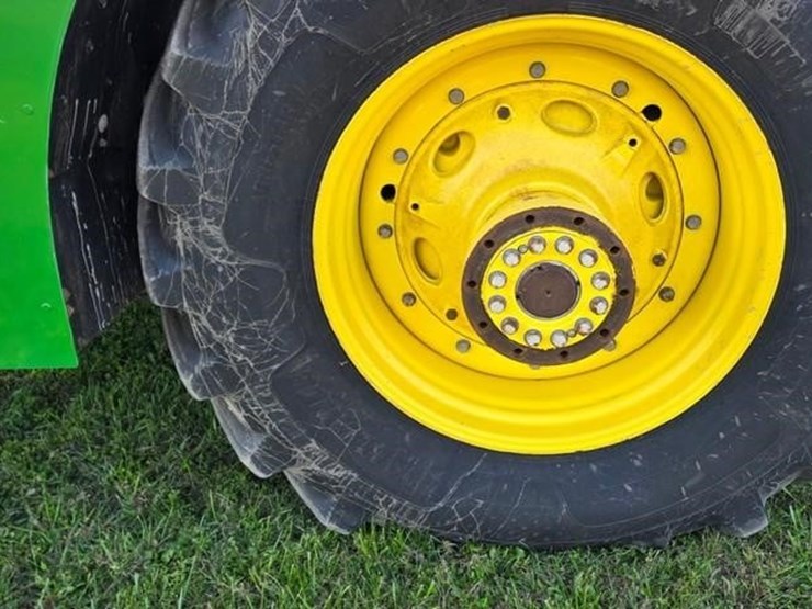 2019-john-deere-9520r-image-11