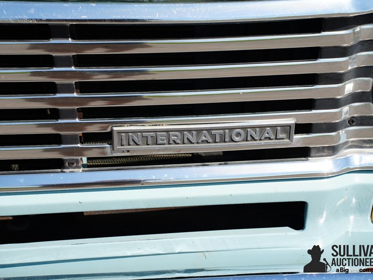 run-#54---1974-international-100-4x4-pickup-image-12