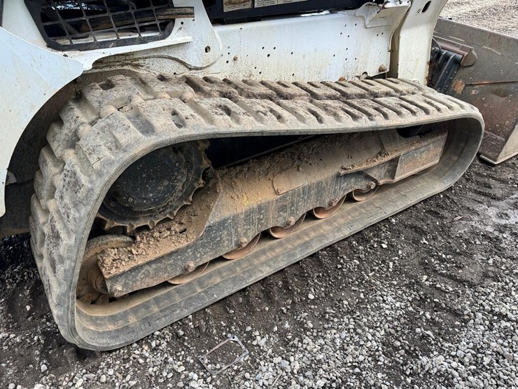 2023-bobcat-t740-skid-steer-loader-image-18