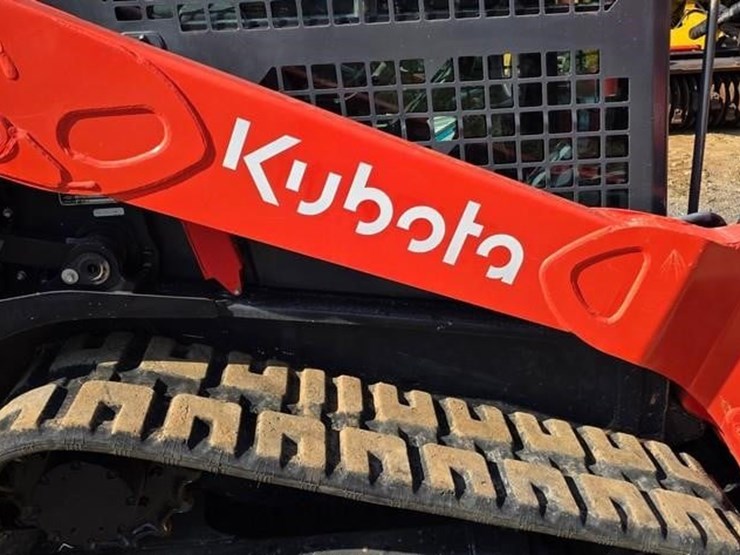 2023-kubota-svl75-3-image-12
