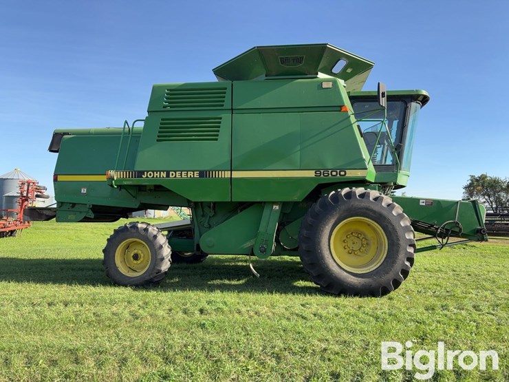 john-deere-9600-combine-image-4