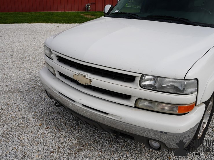 run-#42---2004-chevrolet-tahoe-4x4-suv-image-9