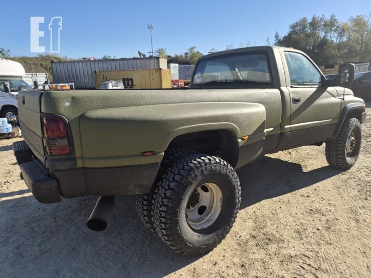 1994-dodge-dually-image-3