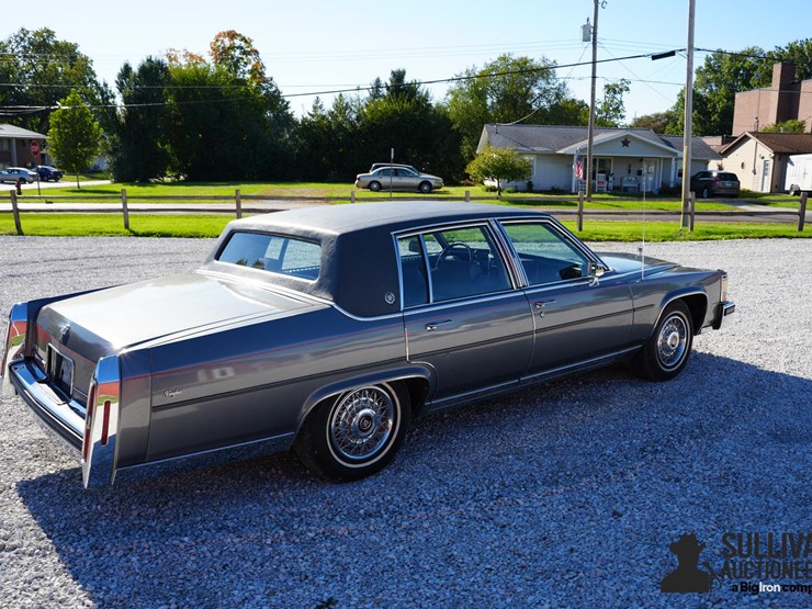 run-#38---1988-cadillac-brougham-4-door-sedan-image-5