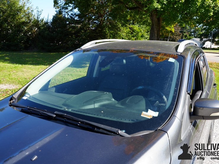 run-#30---2015-ford-escape-titanium-image-11