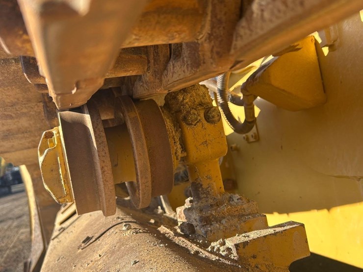 2018-caterpillar-d5k2-xl-image-22