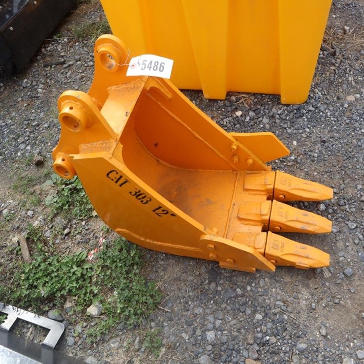 CATERPILLAR 303