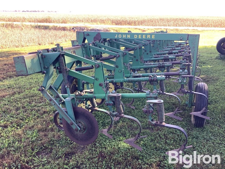 john-deere-er014-rear-mount-cultivator-image-4