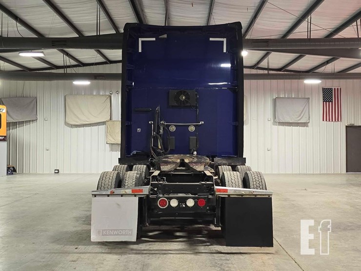 2016-kenworth-t680-image-8