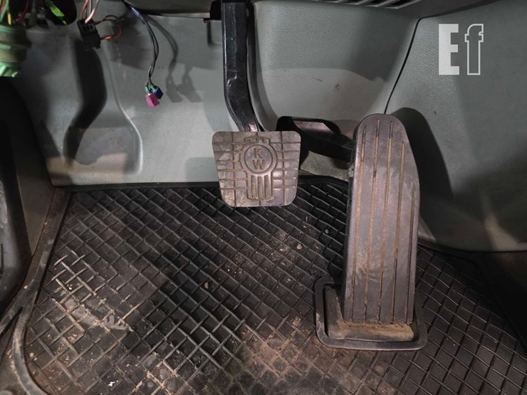 2017-kenworth-t680-image-11