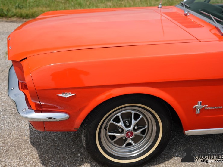 run-#51---1965-ford-mustang-convertible-image-12