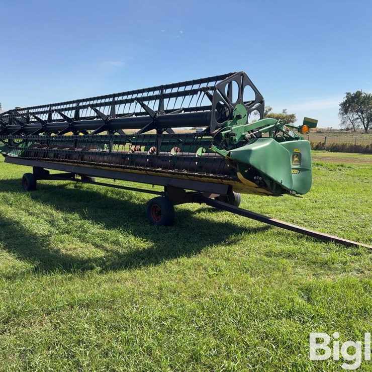 John Deere 930F 30' Flex Head W/Trailer