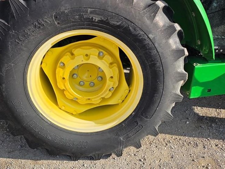 2016-john-deere-5065e-image-23
