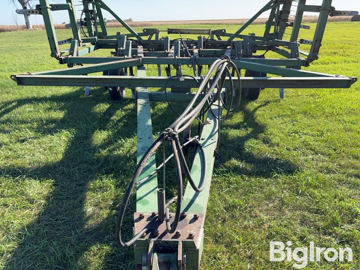 john-deere-1610-25'-chisel-plow-image-13