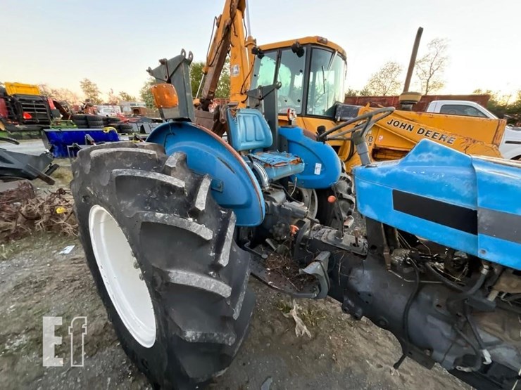 new-holland-3930-image-8