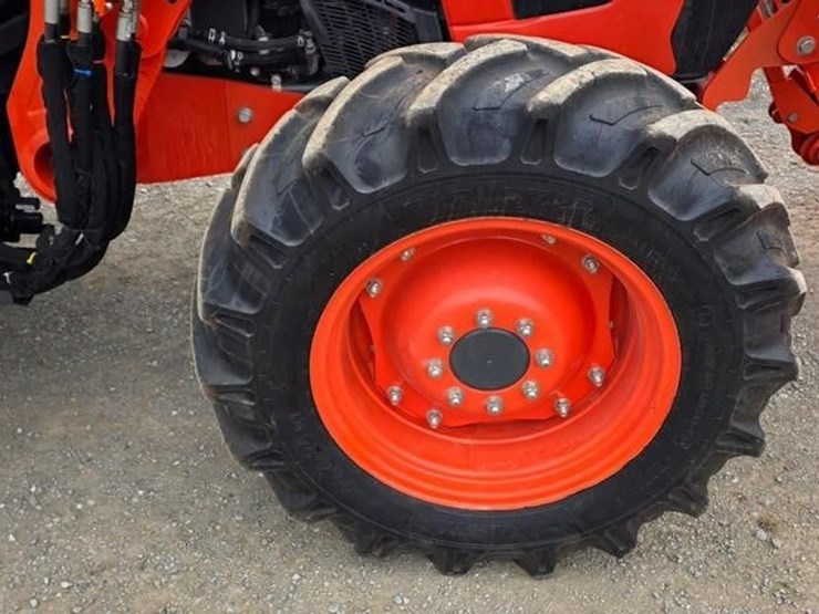 2017-kubota-m5-091d-image-33