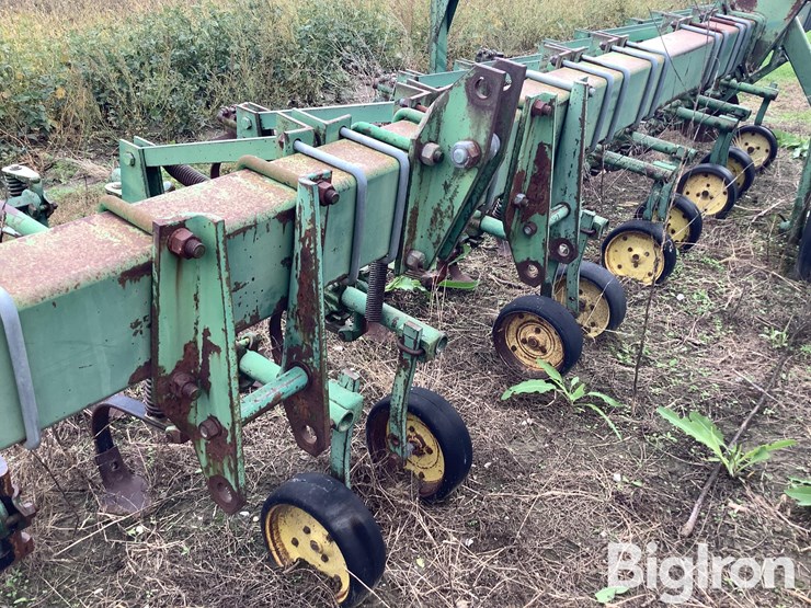 john-deere-er014-rear-mount-cultivator-image-11