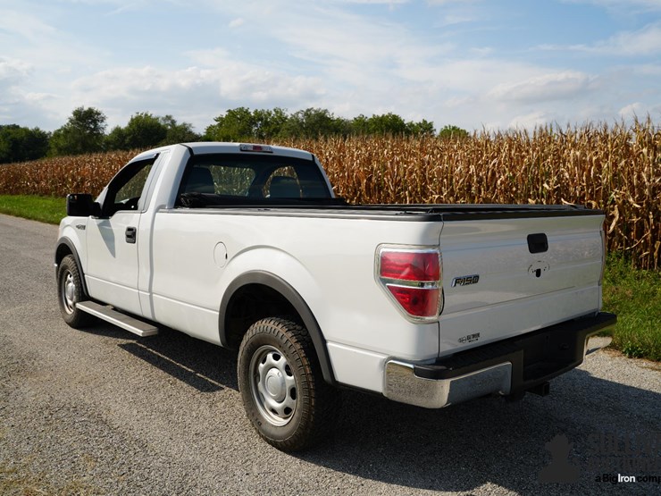 run-#7---2012-ford-f150-xl-regular-cab-pickup-image-7