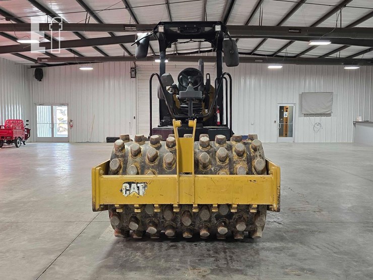 2019-caterpillar-cp44b-image-7
