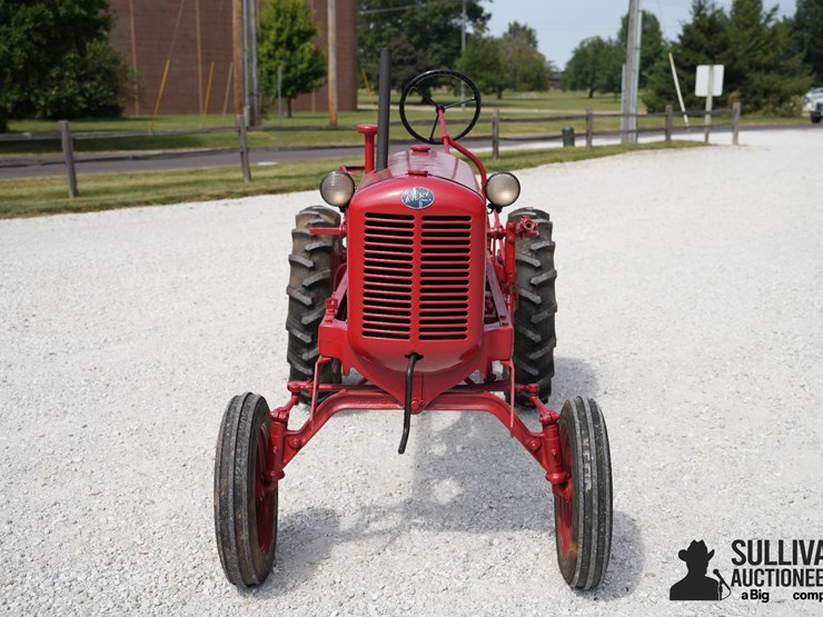 run-#119---1948-avery-v-2wd-tractor-image-2