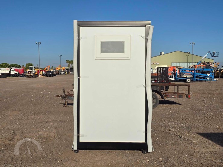 mobile-toilet-with-shower-image-5