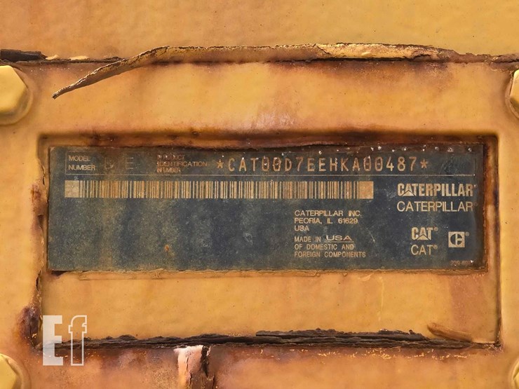 2017-caterpillar-d7e-image-42