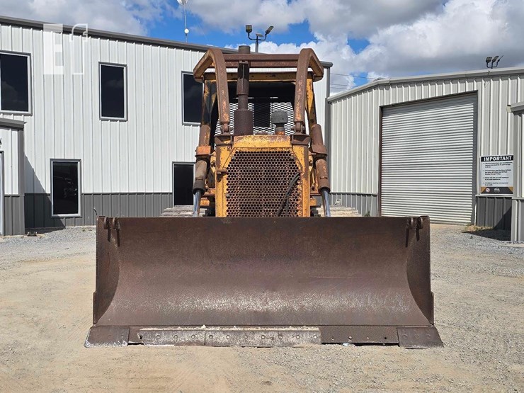 caterpillar-d6d-image-7