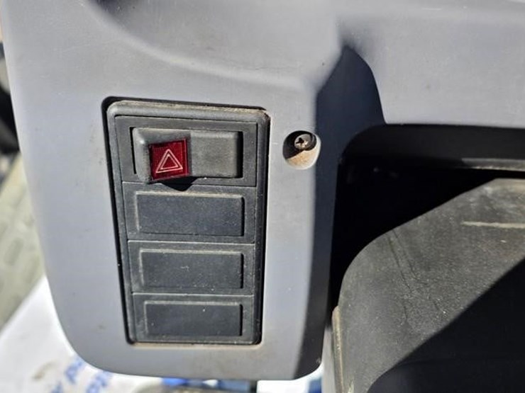 new-holland-tl80a-image-65