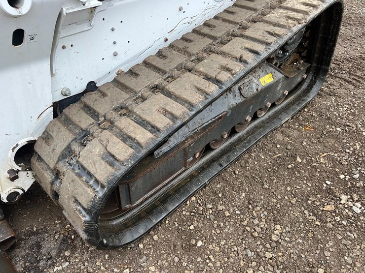 2022-bobcat-t740-skid-steer-loader-image-13