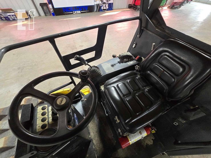2014-bomag-bw145pdh-40-image-13