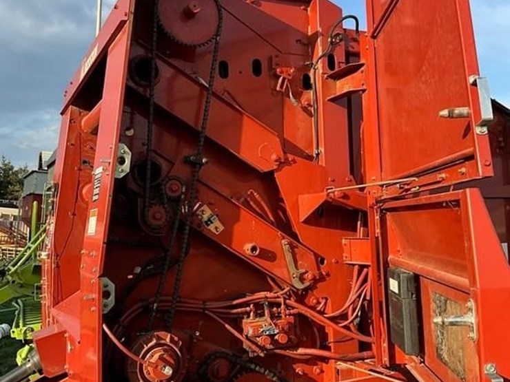 hesston-846a-image-27
