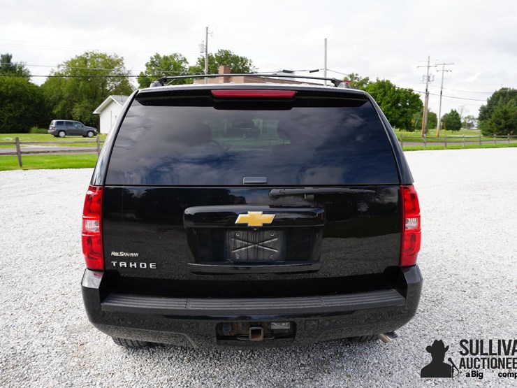 run-#43---2013-chevrolet-tahoe-k1500-4x4-suv-image-6