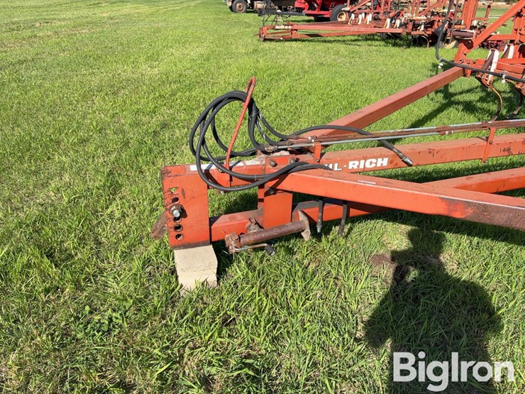 wil-rich-32’-field-cultivator-image-9