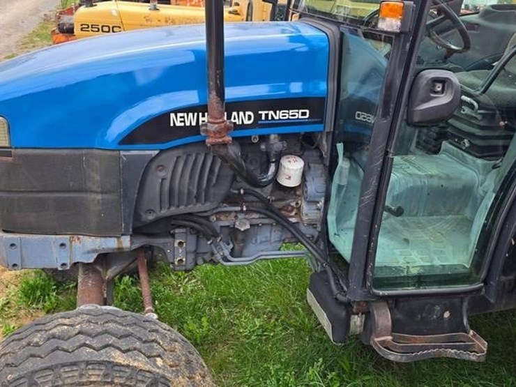new-holland-tn65d-image-10