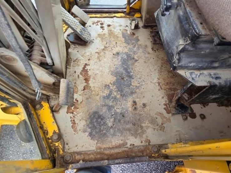 1999-deere-772ch-image-55